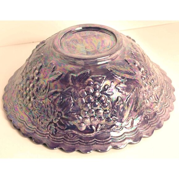 Vintage 1982 Grape & Vine Iridescent Purple Pressed Ceramic Bowl Signed - Picture 3 of 8